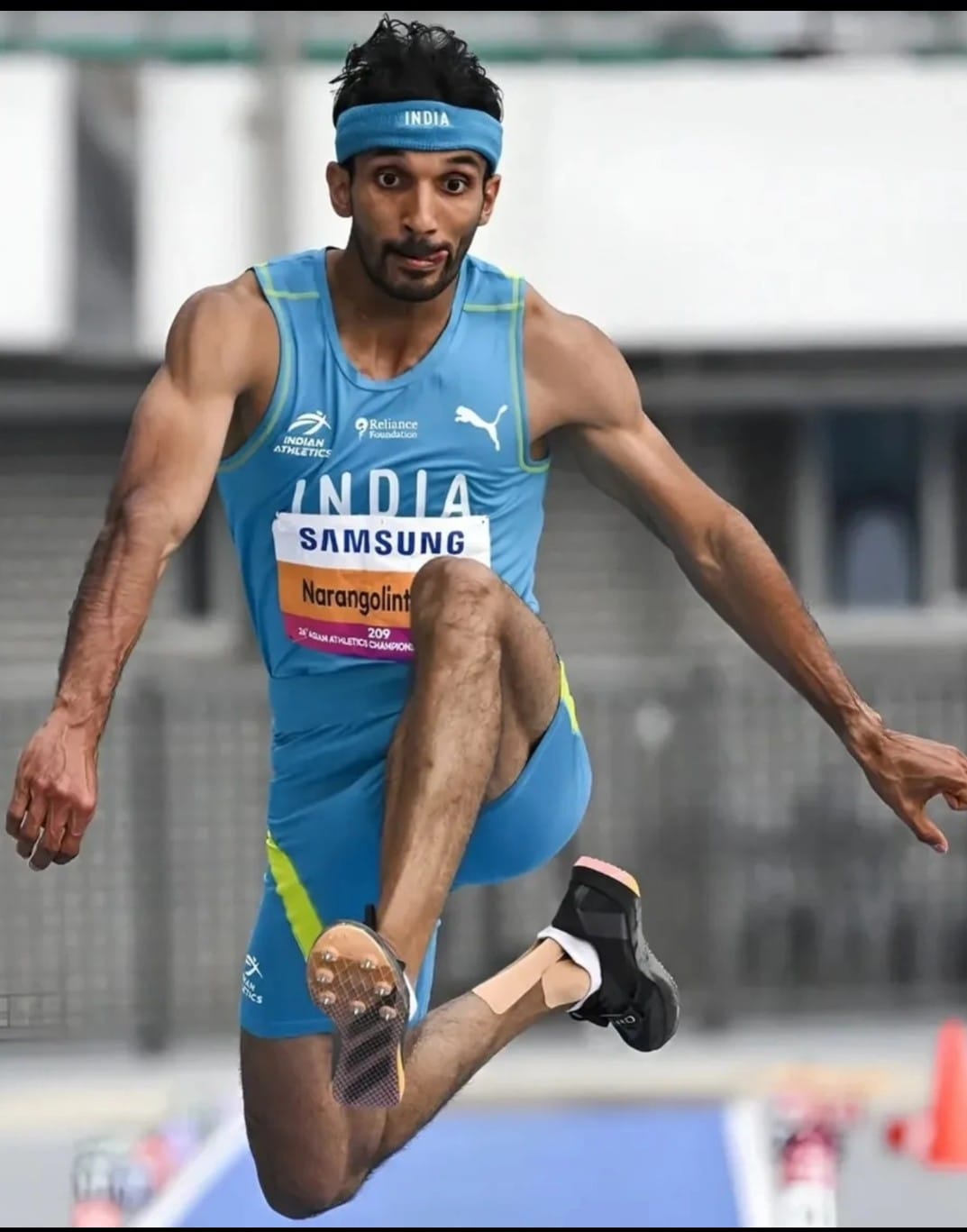 Abdulla Aboobacker wins gold, Praveen Chithravel settles for silver!