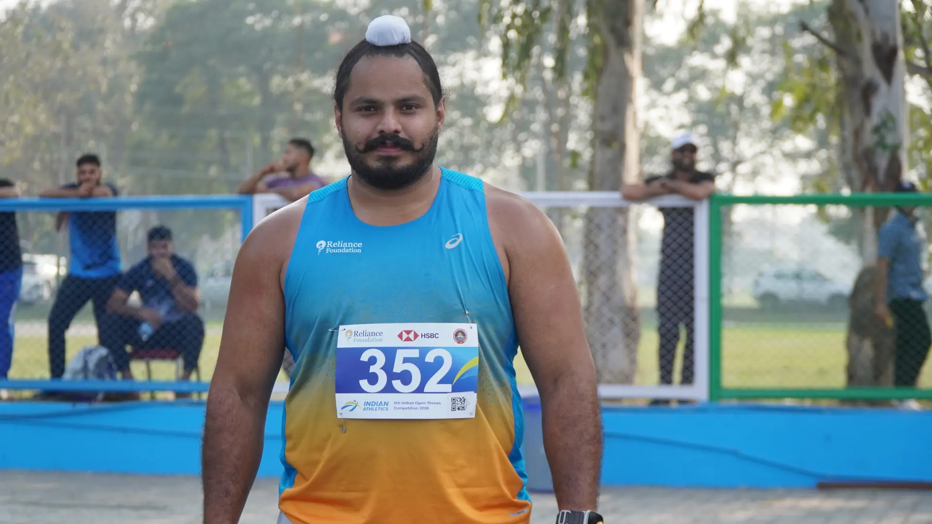 Damneet Singh competing in an athletics event