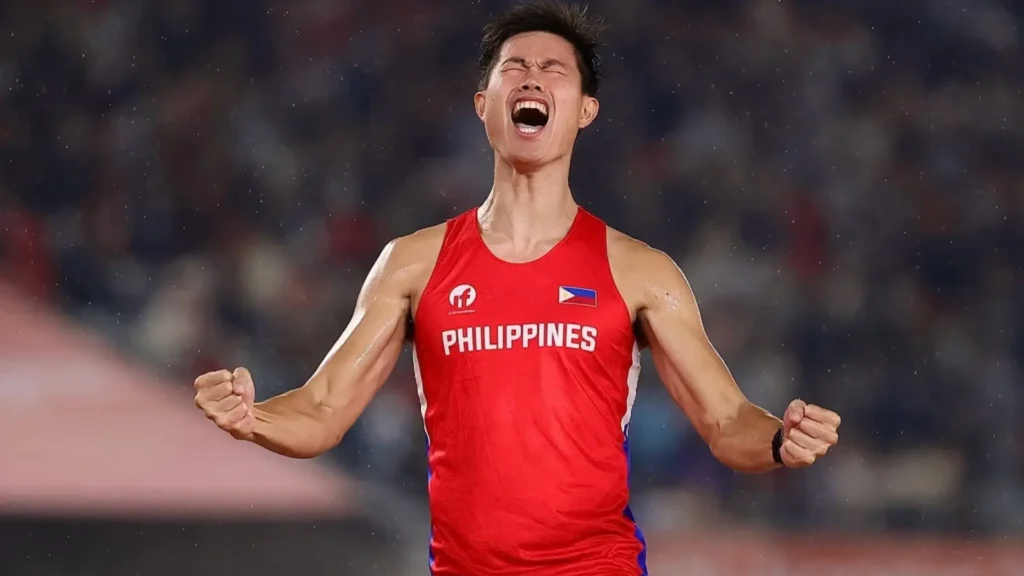 Ernest Obiena clears 5.91m in Asian Games 2026 pole vault